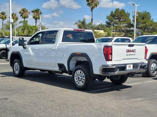 Summit White 2026 GMC Sierra 2500 SLE