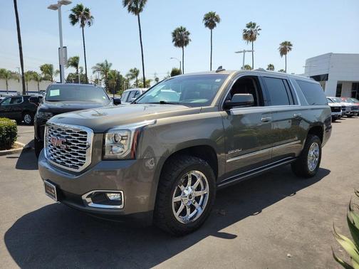 Mineral Metallic 2018 GMC Yukon XL Denali