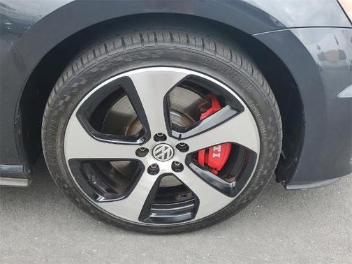 2016 Volkswagen Golf GTI SE