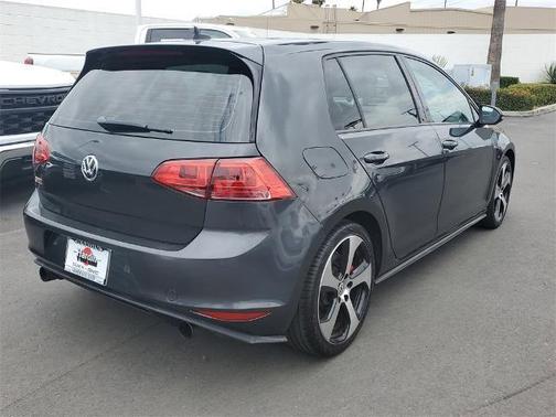 2016 Volkswagen Golf GTI SE