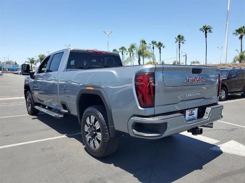 2025 GMC Sierra 2500 Denali