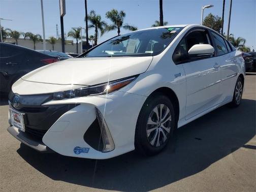 2021 Toyota Prius Prime LE