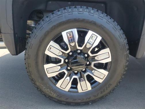 2025 GMC Sierra 2500 Denali