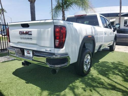 2025 GMC Sierra 2500 SLE
