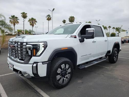 Summit White 2026 GMC Sierra 2500 Denali