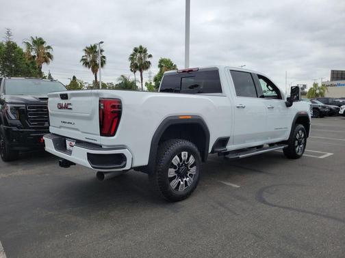 Summit White 2026 GMC Sierra 2500 Denali