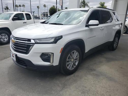 2022 Chevrolet Traverse LT Leather