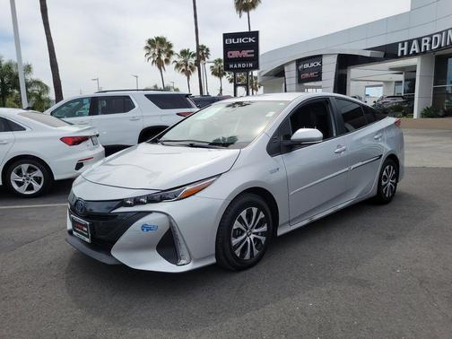 Classic Silver Metallic 2022 Toyota Prius Prime XLE
