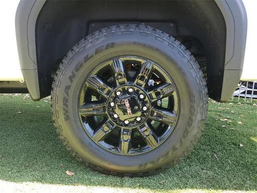 2025 GMC Sierra 2500 AT4
