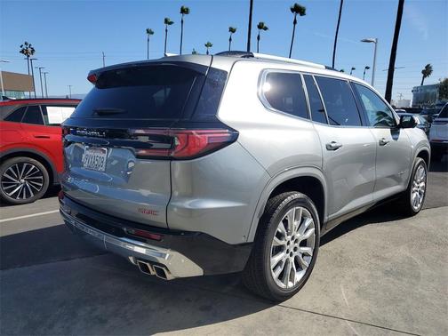 2025 GMC Acadia Denali