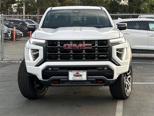 2025 GMC Canyon AT4