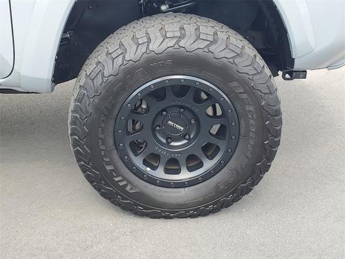 2020 Toyota Tacoma TRD Sport