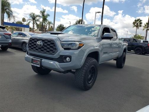 2020 Toyota Tacoma TRD Sport