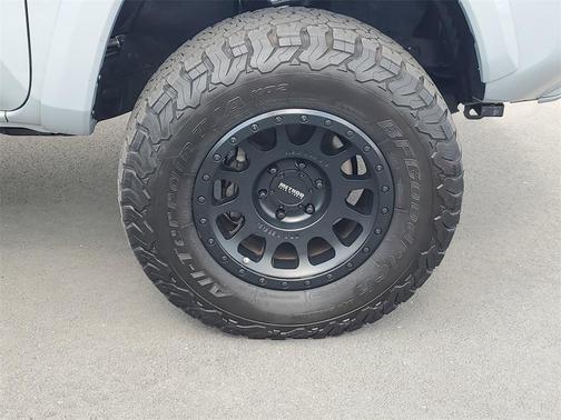 2020 Toyota Tacoma TRD Sport