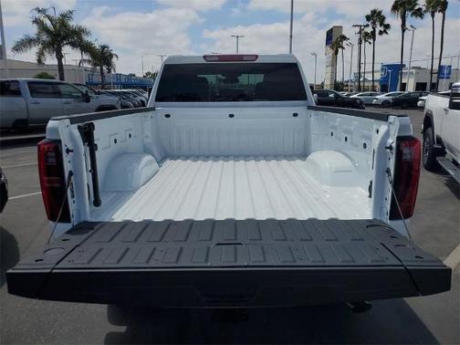 2025 GMC Sierra 2500 SLT
