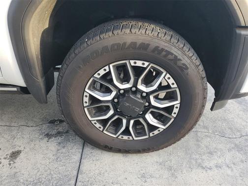 2024 GMC Sierra 2500 Denali