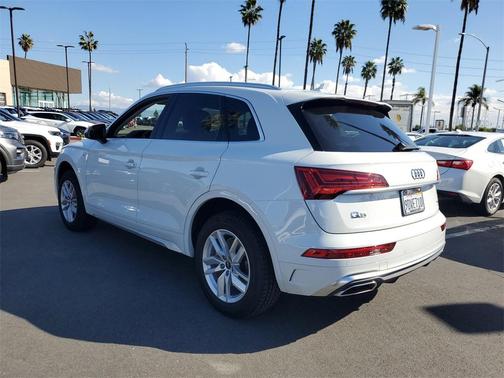 2023 Audi Q5 45 S line quattro Premium