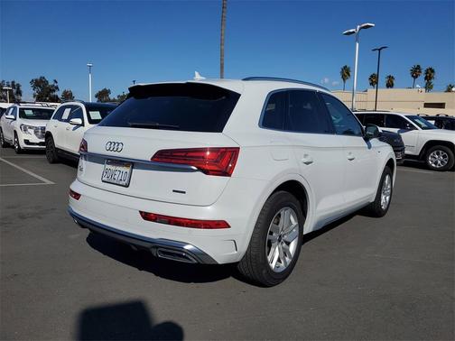 2023 Audi Q5 45 S line quattro Premium