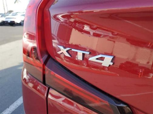 2019 Cadillac XT4 Premium Luxury