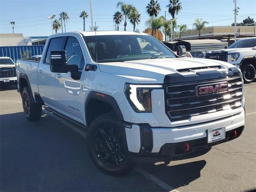 2026 GMC Sierra 2500 AT4