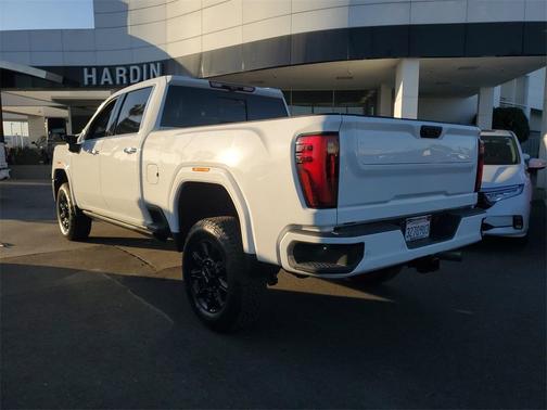 2024 GMC Sierra 2500 Denali