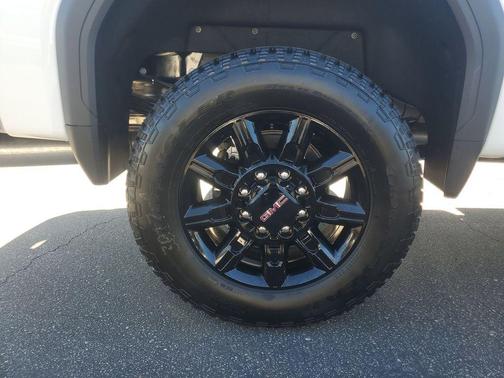 2026 GMC Sierra 2500 AT4