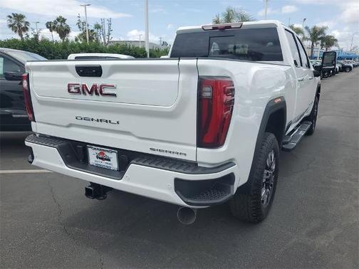 2025 GMC Sierra 2500 Denali