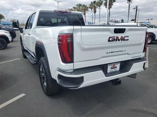2025 GMC Sierra 2500 Denali
