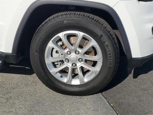 2021 Jeep Grand Cherokee Laredo E