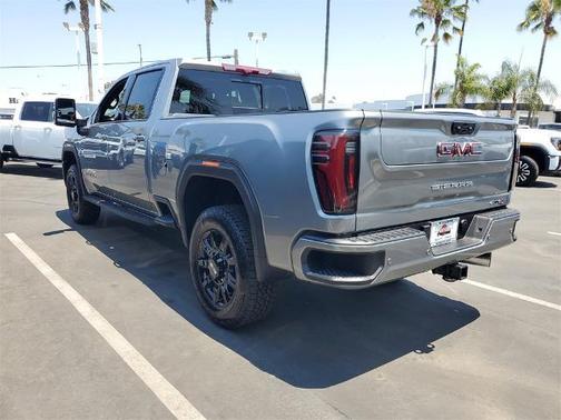2025 GMC Sierra 2500 AT4