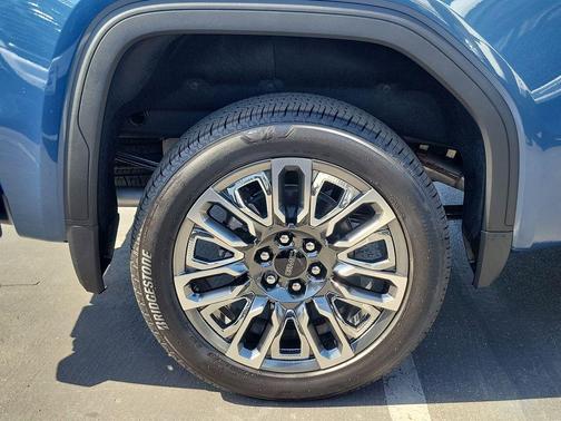 Metallic 2026 GMC Sierra 1500 Denali Ultimate