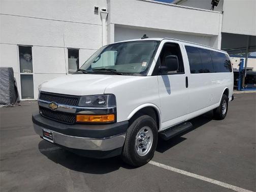 2022 Chevrolet Express 3500 LT
