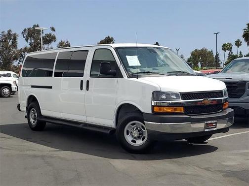 2022 Chevrolet Express 3500 LT