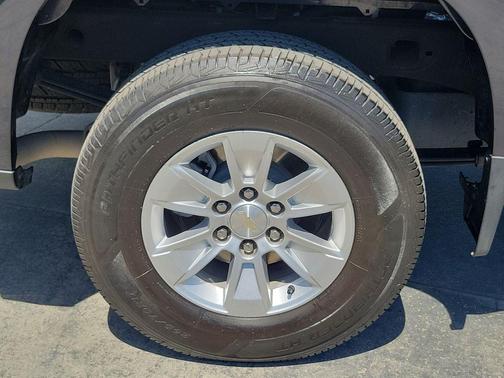 Dark Ash Metallic 2024 Chevrolet Silverado 1500 LT