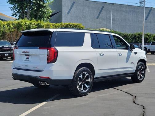 Summit White 2026 GMC Yukon XL AT4