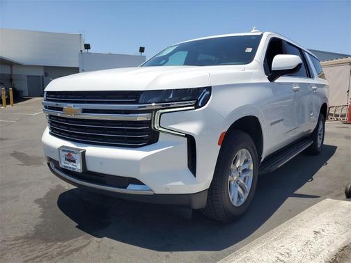 2023 Chevrolet Suburban LT