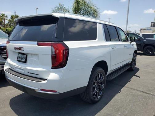 2025 GMC Yukon XL Elevation