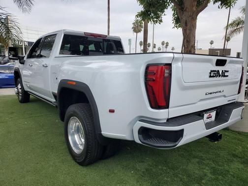 2026 GMC Sierra 3500 Denali Ultimate