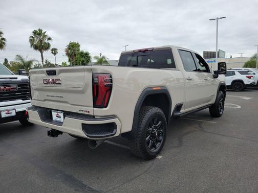 Dune 2026 GMC Sierra 2500 AT4