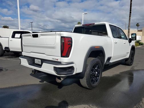 2024 GMC Sierra 2500 AT4