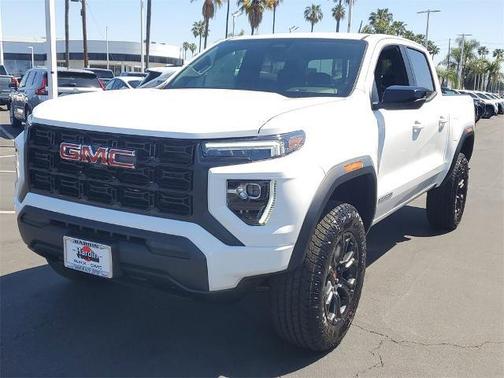 2025 GMC Canyon Elevation