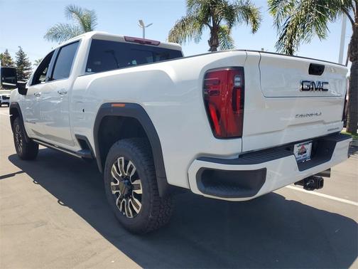 2025 GMC Sierra 2500 Denali Ultimate