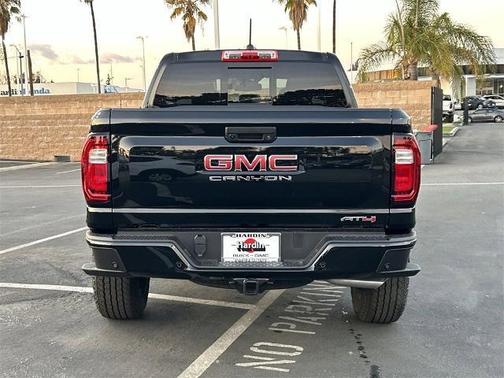 2025 GMC Canyon AT4