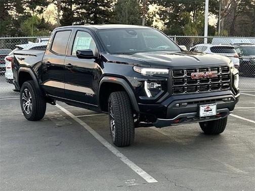 2025 GMC Canyon AT4