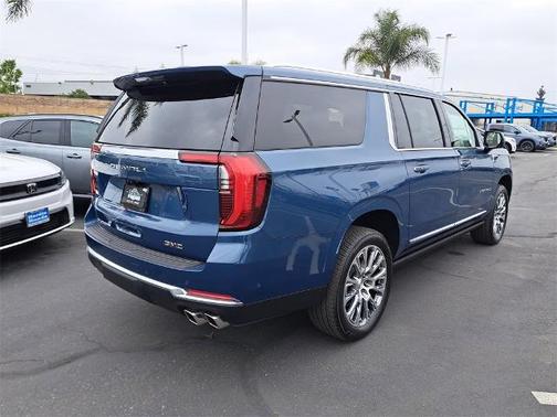 2025 GMC Yukon XL Denali