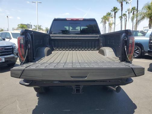 2025 GMC Sierra 2500 AT4