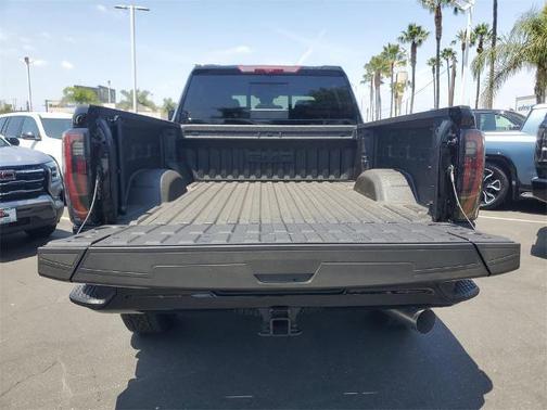 2025 GMC Sierra 2500 AT4