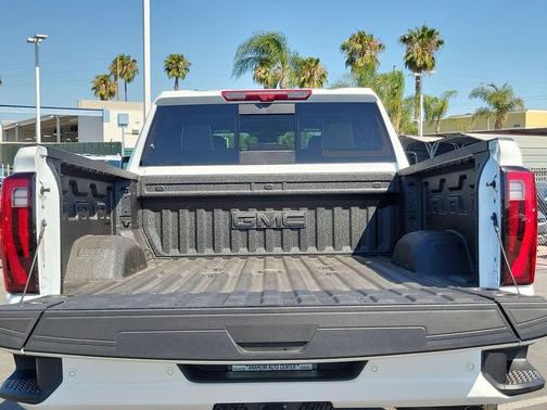 Summit White 2026 GMC Sierra 2500 Denali Ultimate