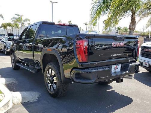 2025 GMC Sierra 2500 Denali