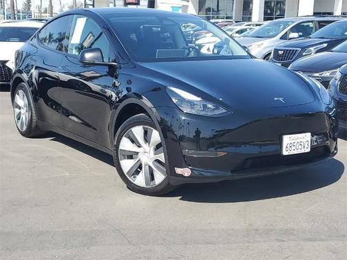 2024 Tesla Model Y Base